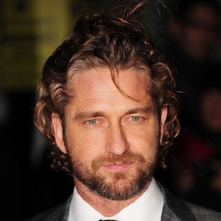 Gerard Butler in Screening of Coriolanus - Arrivals - gerard-butler-screening-coriolanus-01