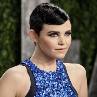 Ginnifer Goodwin in 2013 Vanity Fair Oscar Party - Arrivals - ginnifer-goodwin-2013-vanity-fair-oscar-party-01
