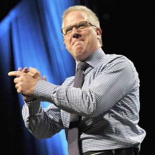 Glenn Beck Political Commentator at The Sears Center - glenn-beck-the-sears-05