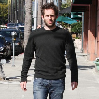 Glenn Howerton in Glenn Howerton Leaving A Medical Building