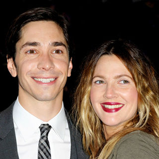 Justin Long, Drew Barrymore in The UK Premiere of 'Going the Distance' - Arrivals