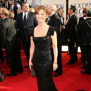 Melissa Leo in 68th Annual Golden Globe Awards - Arrivals