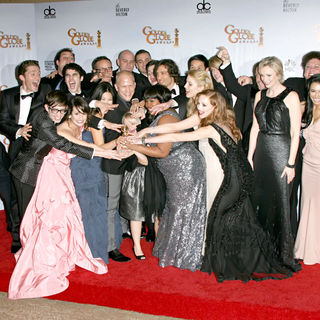 Matthew Morrison, Kevin McHale, Lea Michele, Jenna Ushkowitz, Ryan Murphy, Chris Colfer, Amber Riley, Dianna Agron, Jayma Mays, Jane Lynch, Mark Salling in 68th Annual Golden Globe Awards - Press Room