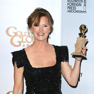 Melissa Leo in 68th Annual Golden Globe Awards - Press Room