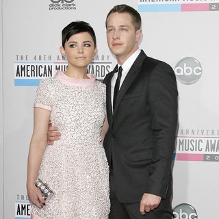 Ginnifer Goodwin, Josh Dallas in The 40th Anniversary American Music Awards - Arrivals