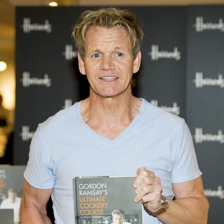 Gordon Ramsay in Gordon Ramsay Signs Copies of His Book Gordon Ramsay's Ultimate Cookery Course