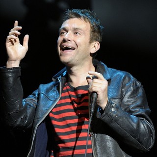 Gorillaz's Escape to Plastic Beach World Tour - gorillaz-escape-to-plastic-beach-world-tour-05