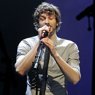 Gotye in Gotye Performing