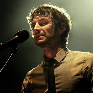 Gotye in Gotye Performing