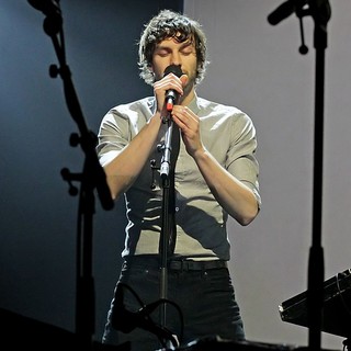 Gotye in Gotye Performing
