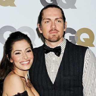 Sarah Shahi, Steve Howey in The GQ 2010 Men of The Year Party