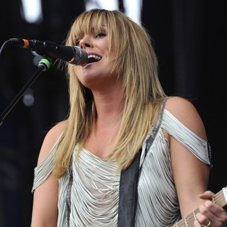 Grace Potter, Grace Potter and the Nocturnals in Lollapalooza Music Festival 2011 - Performances - Day 1