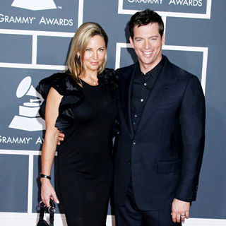 Harry Connick Jr., Jill Goodacre in 52nd Annual Grammy Awards