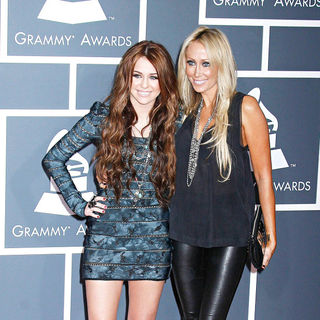 Miley Cyrus, Tish Cyrus in 52nd Annual Grammy Awards