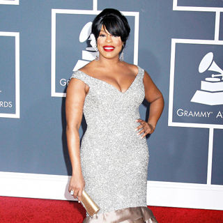 Niecy Nash in 52nd Annual Grammy Awards