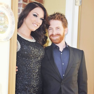 Clare Grant, Seth Green in Comedy Central Roast of Roseanne Barr