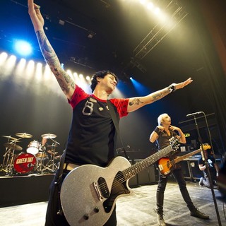 Green Day Performing Live