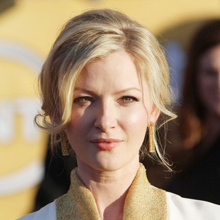 Gretchen Mol in The 18th Annual Screen Actors Guild Awards - Arrivals