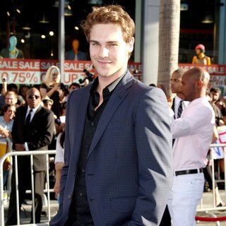 Grey Damon in Los Angeles Premiere of Captain America The First Avenger - Arrivals