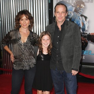 Clark Gregg in Los Angeles Premiere of Real Steel - grey-gregg-premiere-real-steel-02