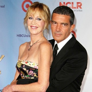 Melanie Griffith in 2011 NCLR ALMA Awards - Arrivals - griffith-banderas-2011-nclr-alma-awards-01