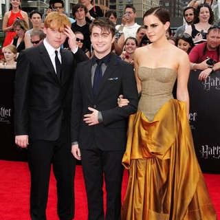 Rupert Grint, Daniel Radcliffe, Emma Watson in New York Premiere of Harry Potter and the Deathly Hallows Part II - Arrivals