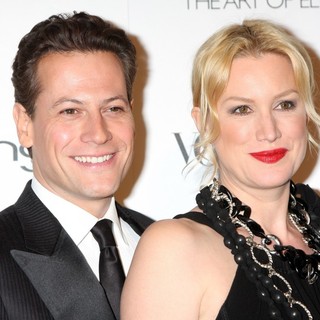 Ioan Gruffudd, Alice Evans in Art of Elysium's 4th Annual Heaven Charity Gala - Arrivals