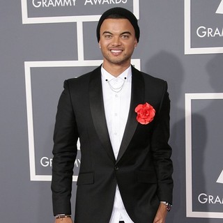 Guy Sebastian in 55th Annual GRAMMY Awards - Arrivals - guy-sebastian-55th-annual-grammy-awards-02