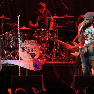 The Y100 Jingle Ball 2011