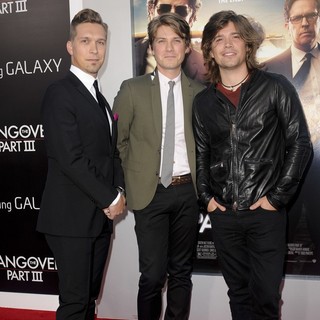 Issac Hanson, Taylor Hanson, Zac Hanson, Hanson in Los Angeles Premiere of The Hangover Part III