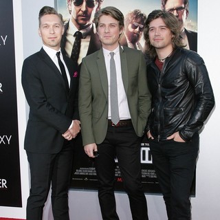 Issac Hanson, Taylor Hanson, Zac Hanson, Hanson in Los Angeles Premiere of The Hangover Part III