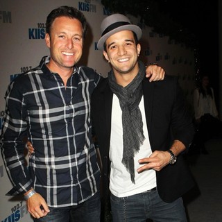 Chris Harrison, Mark Ballas in KIIS FM's 2012 Jingle Ball - Night 2 - Arrivals