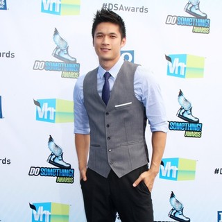 Harry Shum Jr. in The DoSomething.org and VH1's 2012 Do Something Awards