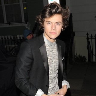 Harry Styles Head Back to A Private Address in North West London - harry-styles-back-to-a-private-address-01