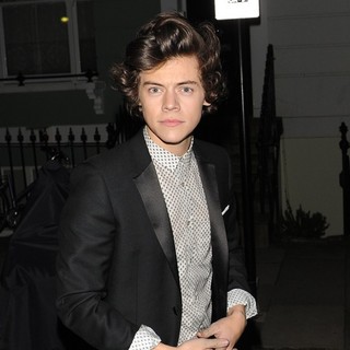 Harry Styles Head Back to A Private Address in North West London - harry-styles-back-to-a-private-address-02