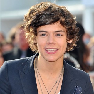 Harry Styles, One Direction in BBC Radio 1's Teen Awards 2012 - Arrivals