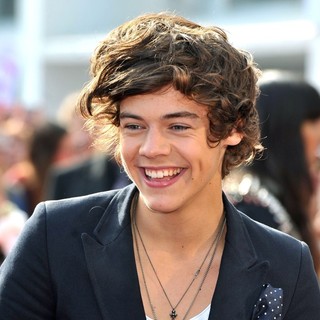 Harry Styles, One Direction in BBC Radio 1's Teen Awards 2012 - Arrivals