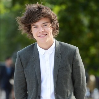 Harry Styles, One Direction in London Fashion Week Spring-Summer 2013 - Burberry - Arrivals
