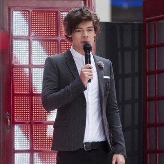 Harry Styles, One Direction in One Direction Performing Live on The Today Show