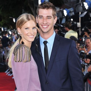 Heather Morris in The World Premiere of Glee The 3D Concert Movie - Arrivals