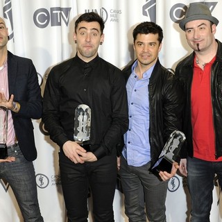 Hedley in 2012 JUNO Awards - Press Room - hedley-2012-juno-awards-press-room-01