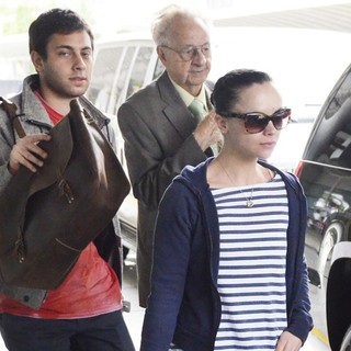 James Heerdegen, Christina Ricci in Christina Ricci and James Heerdegen Are Seen Arriving at JFK Airport on A Flight from London