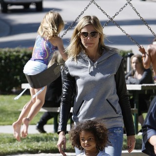 Heidi Klum, Lou Sulola Samuel in Heidi Klum on A Family Day Out
