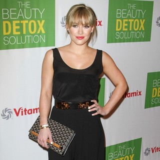 Hilary Duff in Kimberly Snyder Book Launch Party for The Beauty Detox Solution