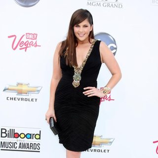 Lady Antebellum in The 2011 Billboard Music Awards - Arrivals - hillary-scott-2011-billboard-music-awards-01