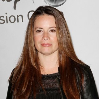 Holly Marie Combs in 2011 Disney ABC Television Group Host Summer Press Tour - holly-marie-combs-2011-disney-abc-summer-press-tour-01