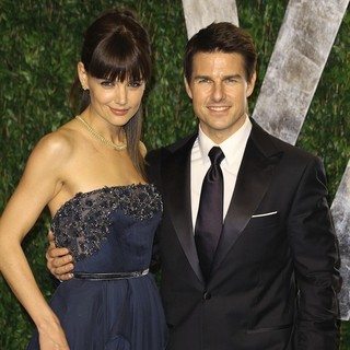 Katie Holmes, Tom Cruise in 2012 Vanity Fair Oscar Party - Arrivals