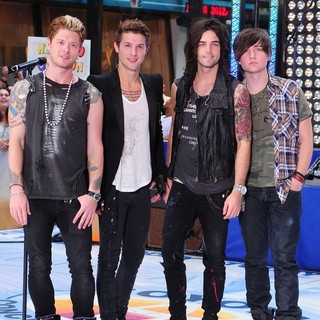 Hot Chelle Rae in Hot Chelle Rae Perform at The Toyota Concert Series on The Today Show