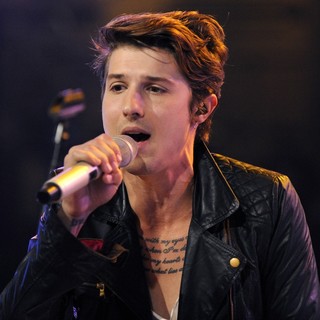 Hot Chelle Rae Performs Live on New.Music.Live to Promote Their Upcoming Album Whatever - hot-chelle-rae-performs-live-on-new-music-live-06