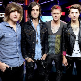 Hot Chelle Rae in Hot Chelle Rae Performs Live on New.Music.Live to Promote Their Upcoming Album Whatever